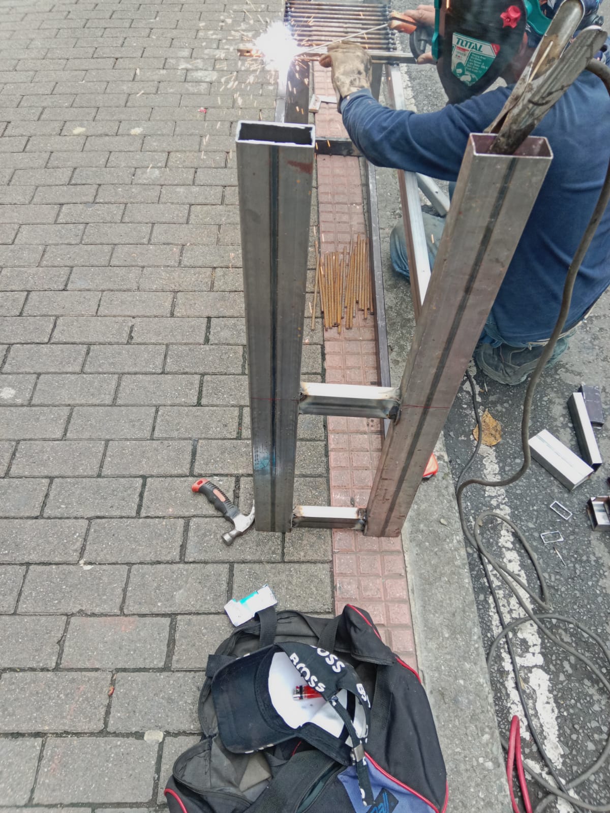 ventilación metálica en Medellín ornamentacion en medellin inicio de trabajo